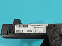 Sterownik moduł X84, Renault Scenic II 8200306032A, S118399200D