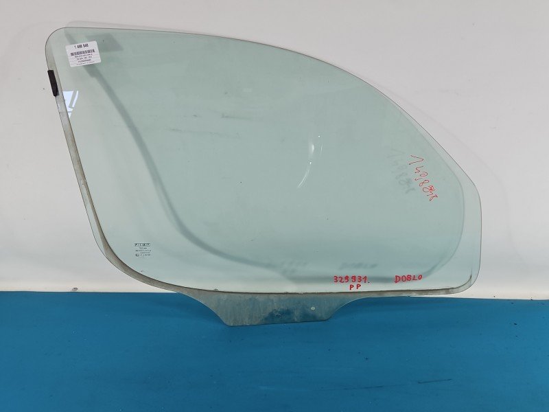 Szyba drzwi przód prawa Fiat Doblo I HB