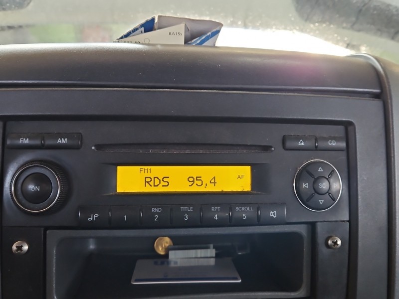 Radio fabryczne Mercedes Sprinter II 906 A90682000079 radioodtwarzacz