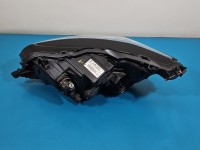 Reflektor prawy lampa przód Peugeot 2008 II EUROPA