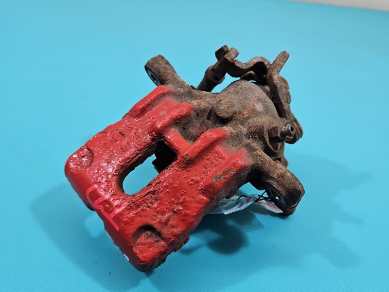 Zacisk tył prawy Honda Civic VIII UFO 2.1 i-CTDi N22A2 HB