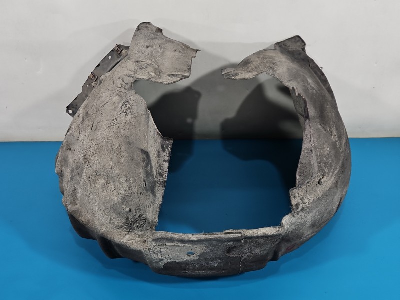 Nadkole przód lewe Audi A5 8T 8T0821171D