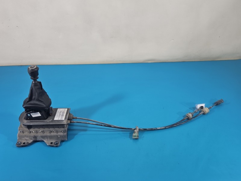 DŹWIGNIA LEWAREK WYBIERAK LINKI Fiat Grande Punto 1.2 8V