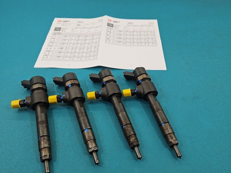 TESTOWANY Wtryskiwacz komplet Opel Zafira B 0445110165 1.9 cdti