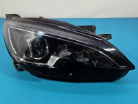 Reflektor prawy lampa przód Peugeot 308 II T9 EUROPA 130732940400