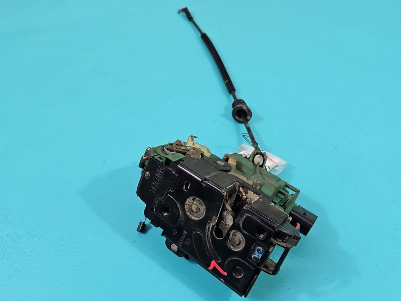 Zamek przód lewy Vw Golf IV EUROPA Volkswagen, Europejska, 8pin