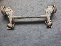Tylna belka oś tył Fiat Grande Punto 1.4 8V wiel