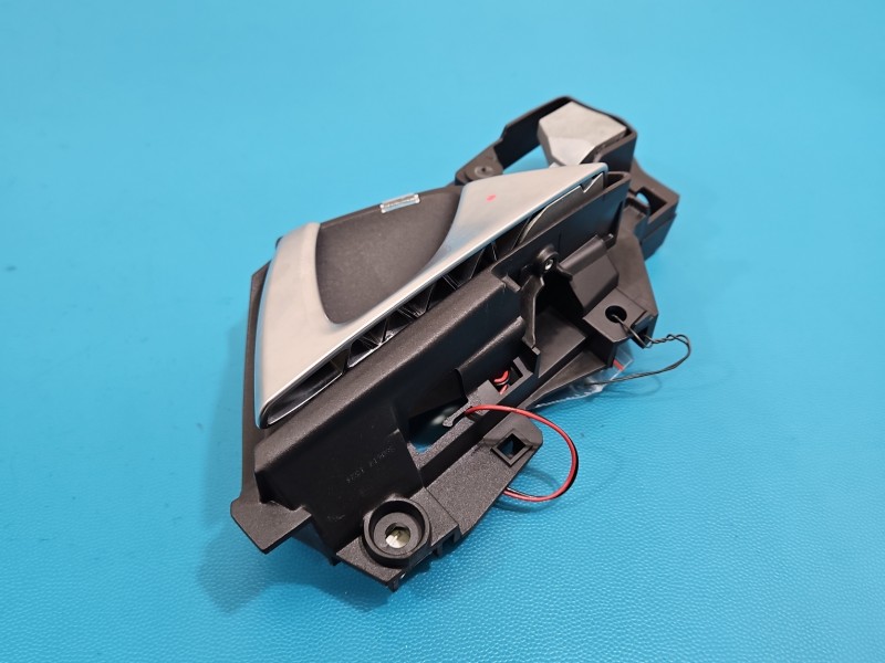 Klamka wewnętrzna przód prawa Citroen DS5 11-15 9688506377, 9673213577