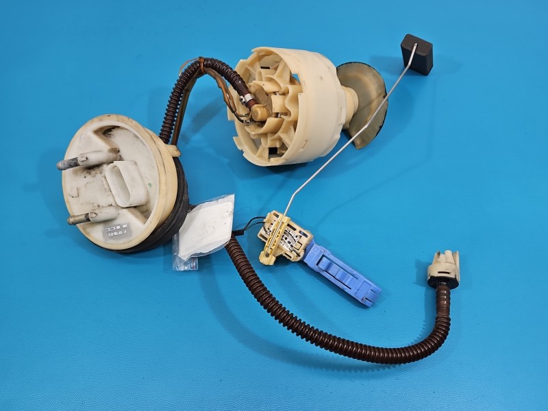 pompka Pompa paliwa Vw Passat B5 1.8 20V 8E0906087D Volkswagen