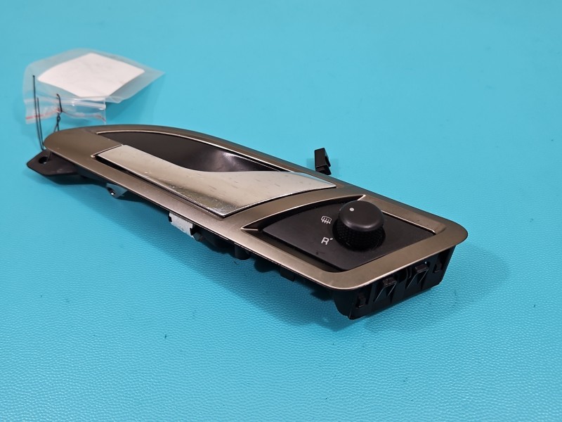 Klamka wewnętrzna przód lewa Skoda Superb I 3U0837247