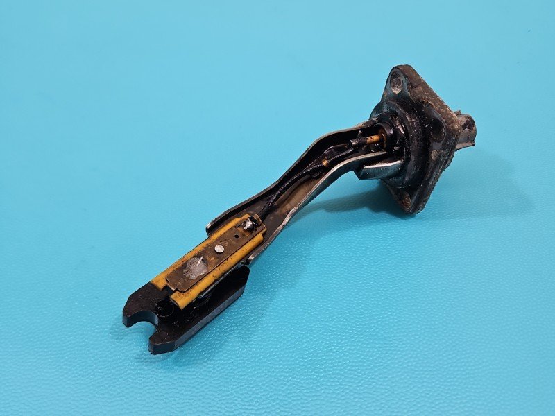 Czujnik poziomu oleju Toyota Avensis III T27 2.0 D4D