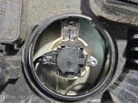Reflektor lewy lampa przód Opel Zafira B EUROPA 0301214601, 24451050LH