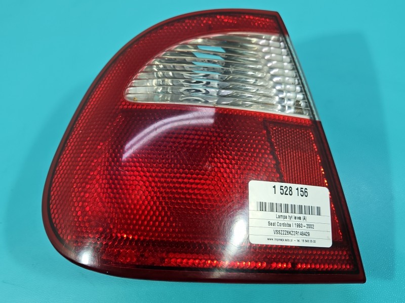Lampa tył lewa Producent części: Seat, valeo Z BLOTNIKA Seat Cordoba I sedan