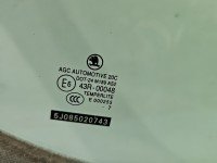 Szyba drzwi przód prawa Skoda Roomster HB