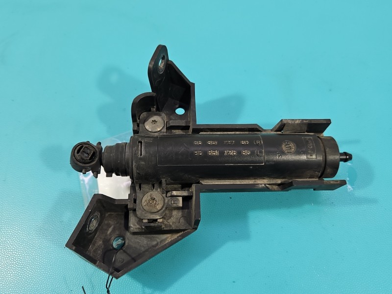 Spryskiwacz reflektora prawy Peugeot 5008 9685172780