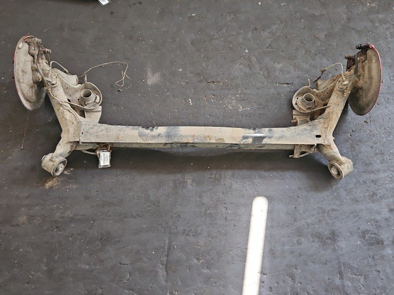 Tylna belka oś tył Honda Civic VIII UFO 2.1 i-CTDi N22A2 Tylna belka oś tył Honda Civic VIII UFO 2.1 i-CTDi N22A2