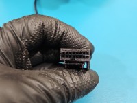 Lusterko lewe AUDI Q5 8R 08- 7pin .Rysy na obudowie, dolne podświetlenie do sprawdzenia brak kluczyka w samochodzie KOLOR...
