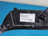 Listwa dekor deski AUDI A4 B8 8K0863305K, 8K0867420C Europejska, uszkodzone mocowanie, uszczerbane
