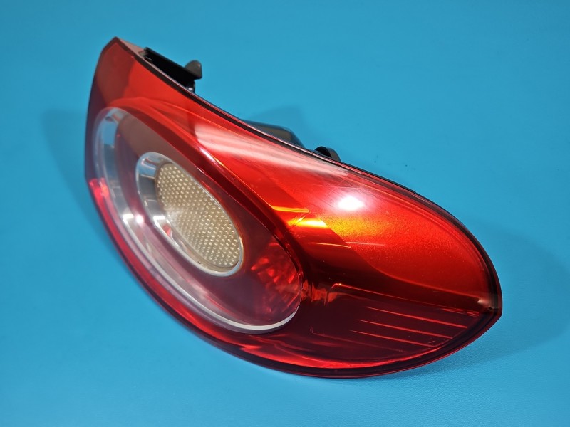 Lampa tył prawa Volkswagen, Przebarwienia Z LISTWĄ ŻARÓWKOWĄ Vw Tiguan I 07- HB