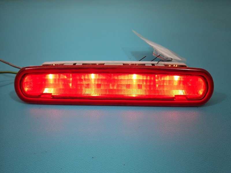TRZECIE ŚWIATŁO STOP STOPU Fiat Doblo II