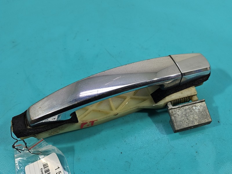 Klamka tył prawa zewnętrzna Opel Antara