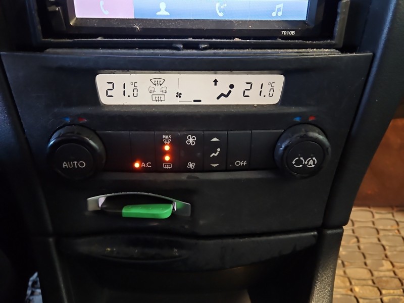 Konsola panel nawiewu Renault Laguna II 8200575240, 52416530-03