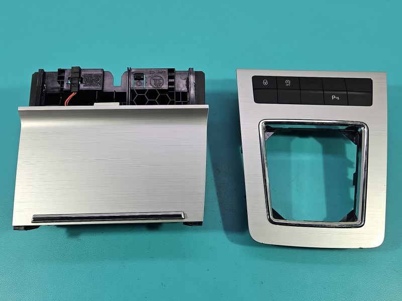 Listwa listwy dekory dekor deski Skoda Octavia III eu