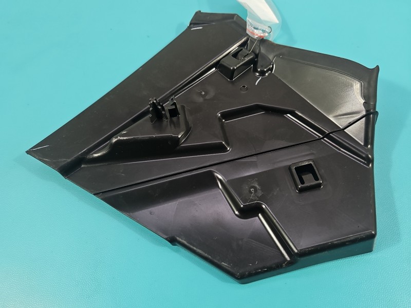 Osłona ZAŚLEPKA PLASTIK Mercedes GL II X166 A1667331008