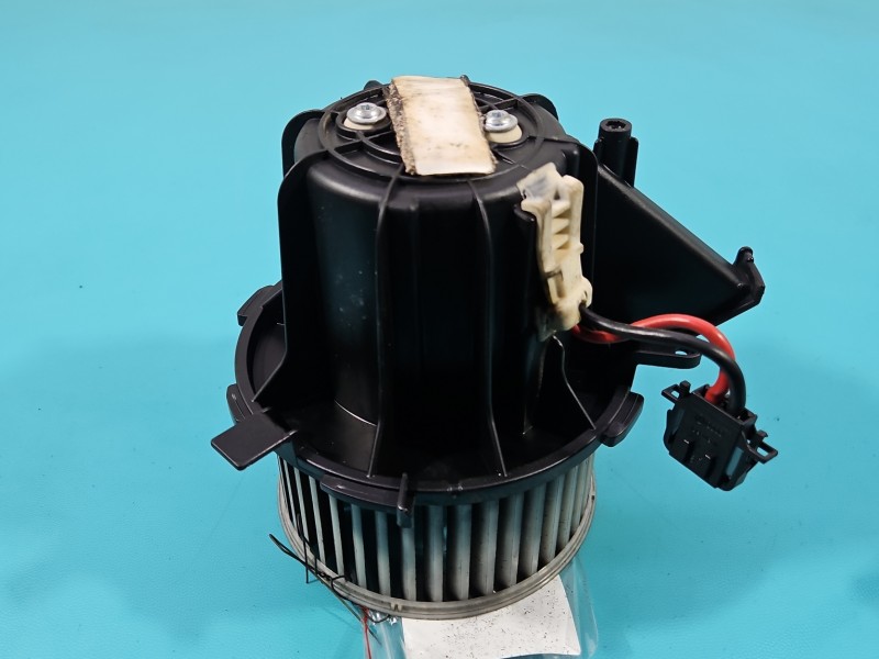 Dmuchawa nawiewu wentylator AUDI A4 B8 europa 8K1820021