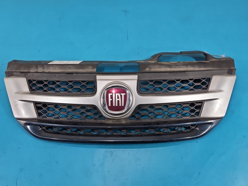 Atrapa grill Fiat Freemont