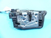 Zamek przód prawy BMW F45 F46 EUROPA Producent części: BMW, 4 pin 7281934, 182838-10