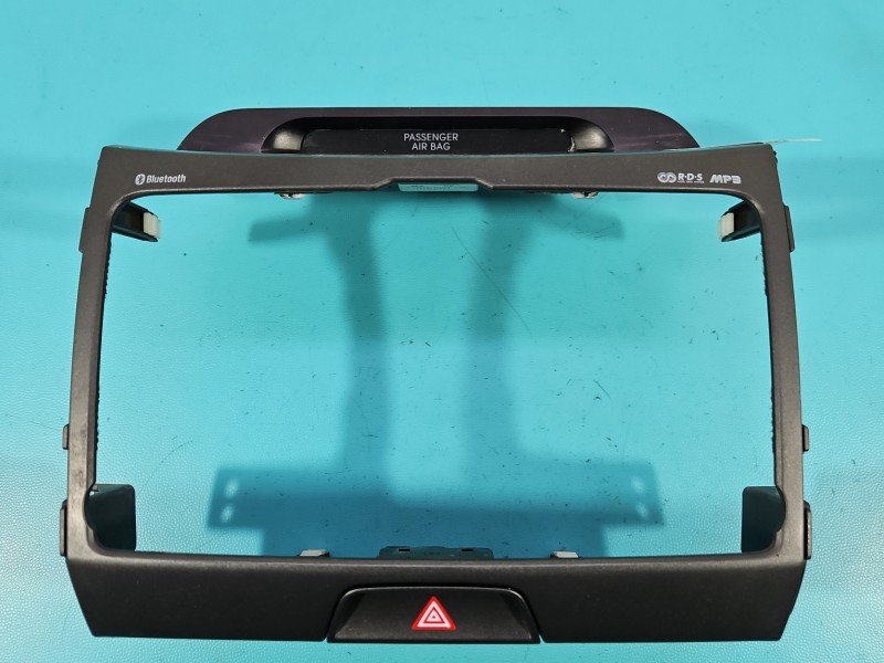 Ramka radia Kia Sportage III 10-15 95960-3U000, 93790-3U010