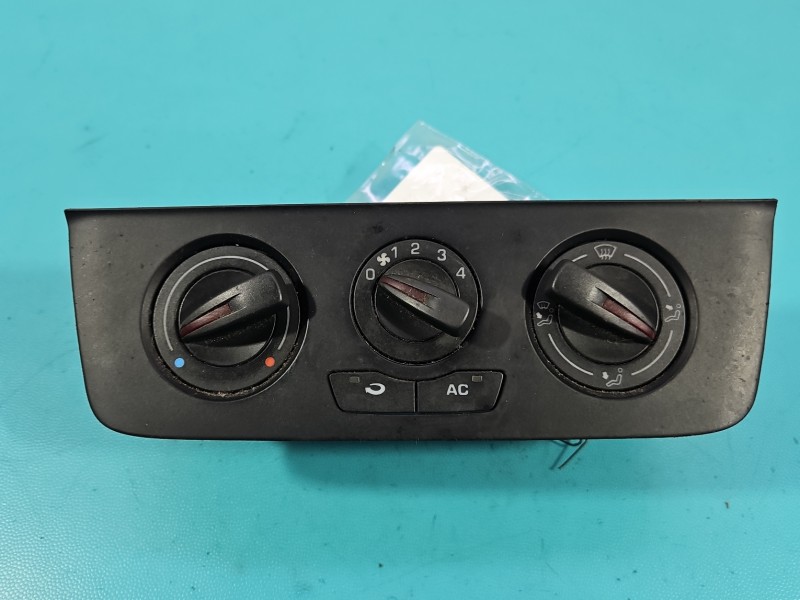 Konsola panel nawiewu Seat Ibiza IV 6J 6J0820045A