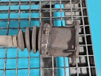 Półoś przód prawa Audi A4 B7 2.0 tdi (BRE) manual