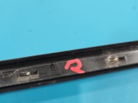 Listwa szyby czołowej prawa przedniej Skoda Kamiq 658854328