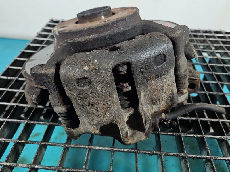 Zacisk przód lewy Audi 80 B4 2.0 JEDN