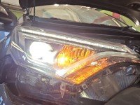 Reflektor prawy lampa przód Toyota Rav4 IV EUROPA