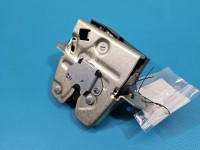 Zamek klapy tył A2467401100 MERCEDES W176 HB Mercedes, 4pin