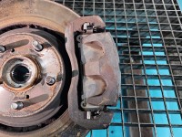 Zacisk przód prawy LEXUS NX I 14-21 2.0 T