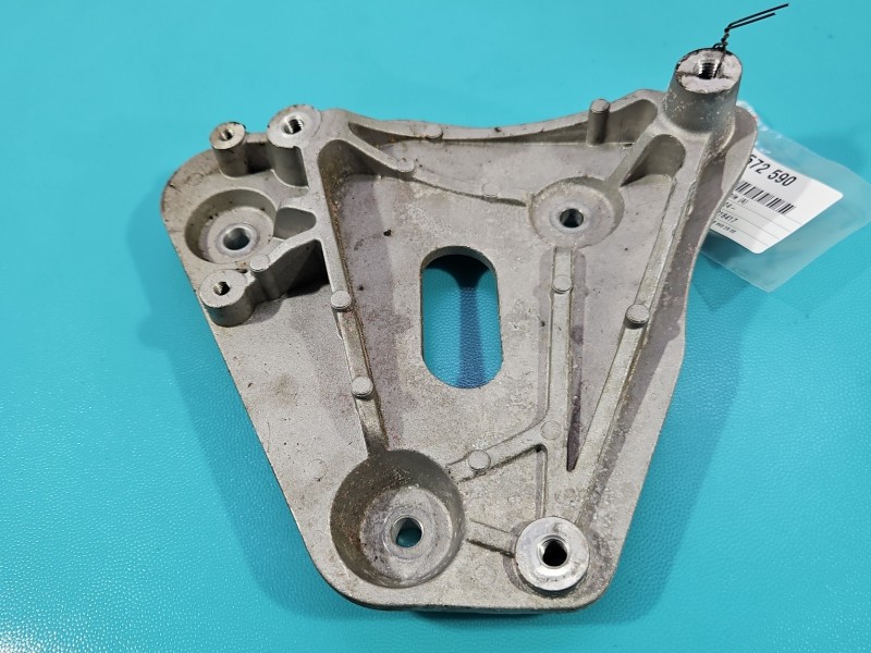 Mocowanie Europejska, Sprężarki klimatyzacji uchwyt MG MG3 24- 10720822