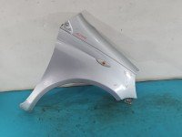 Błotnik przód prawy Toyota Yaris I srebrny 1E7