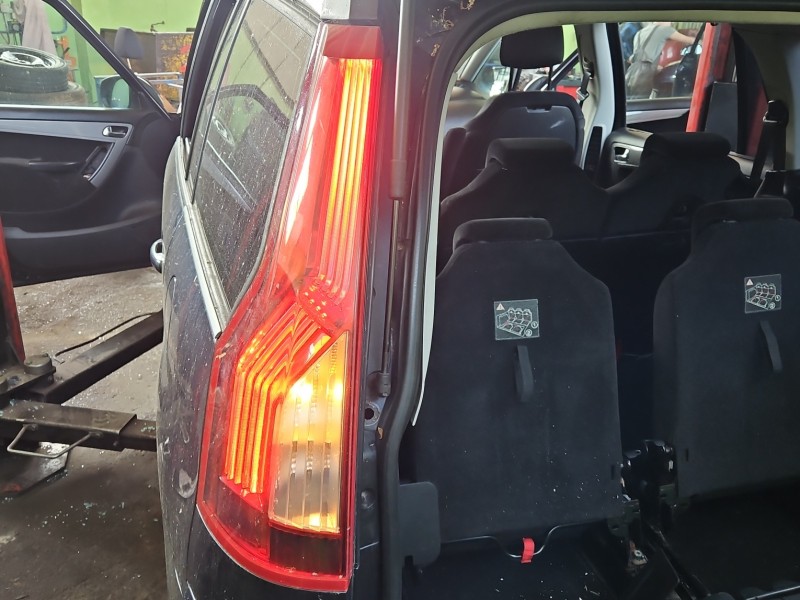 Lampa tył lewa błotnika Citroen C4 Grand picasso I 06-13 HB EUROPA