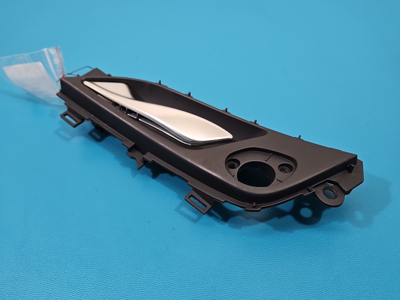 Klamka wewnętrzna przód lewa Hyundai I40 25111-72800