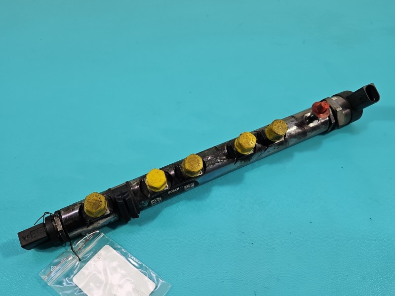 Listwa wtryskowa CZUJNIKI 0445214135, 7800601, 0281002949 bmw F30 2.0d (N47D20C)