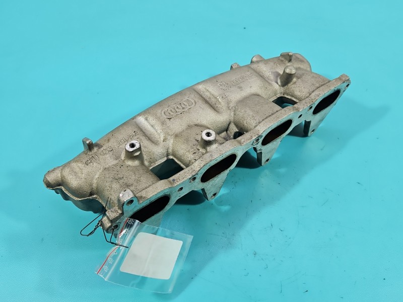 Kolektor ssący AUDI Q5 08- 06H133201AR 2.0 tfsi