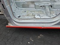 Próg lewy SŁUPEK ŚRODKOWY