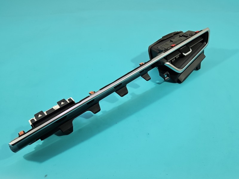 Kratka nawiewu Toyota Corolla E21 19- 55662-02650 EUROPA