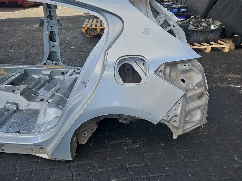 Błotnik tył lewy ćwiartka Ford Focus Mk4 OJ HB
