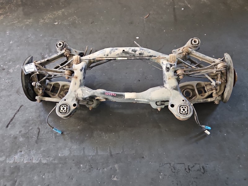 Tylna belka oś tył BMW X1 E84 2.0d Tylna belka oś tył BMW X1 E84 2.0d