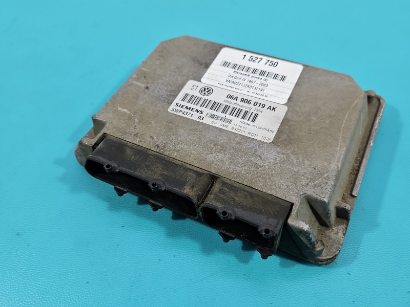Komputer Sterownik silnika 06A906019AK, 5WP4371 Vw Golf IV 1.6 SR